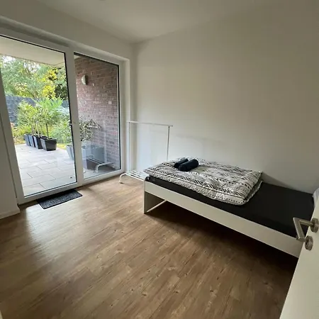 Monteurswohnung 5p Lohne 公寓 *